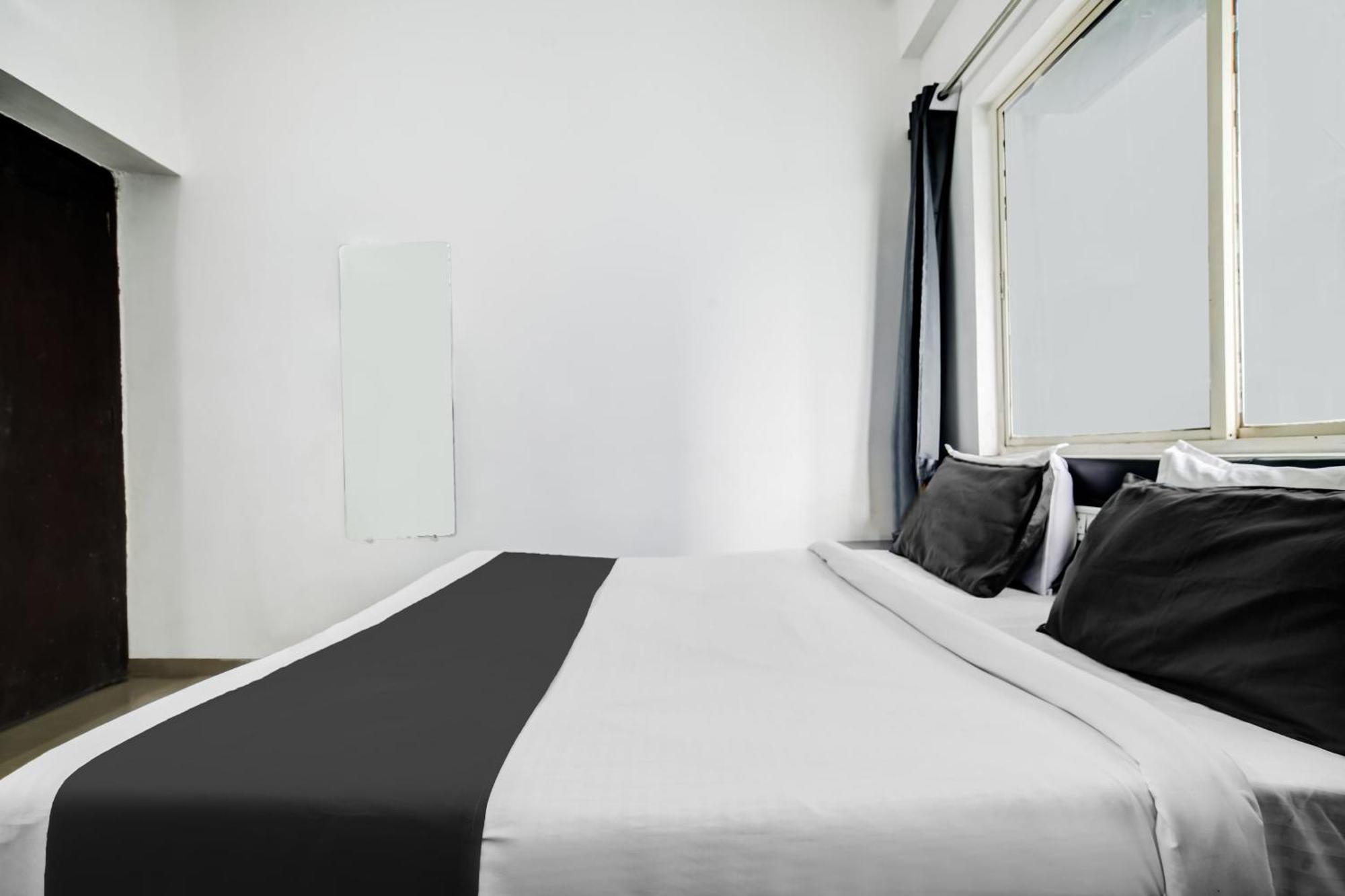 Super Hotel O Indraprasth Indore Bagian luar foto