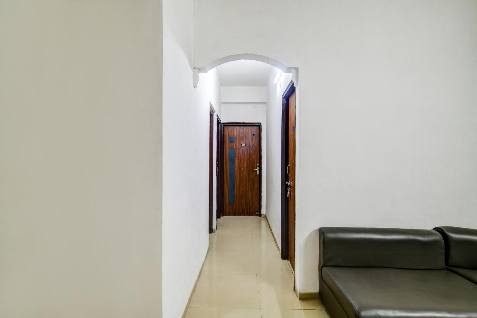 Super Hotel O Indraprasth Indore Bagian luar foto