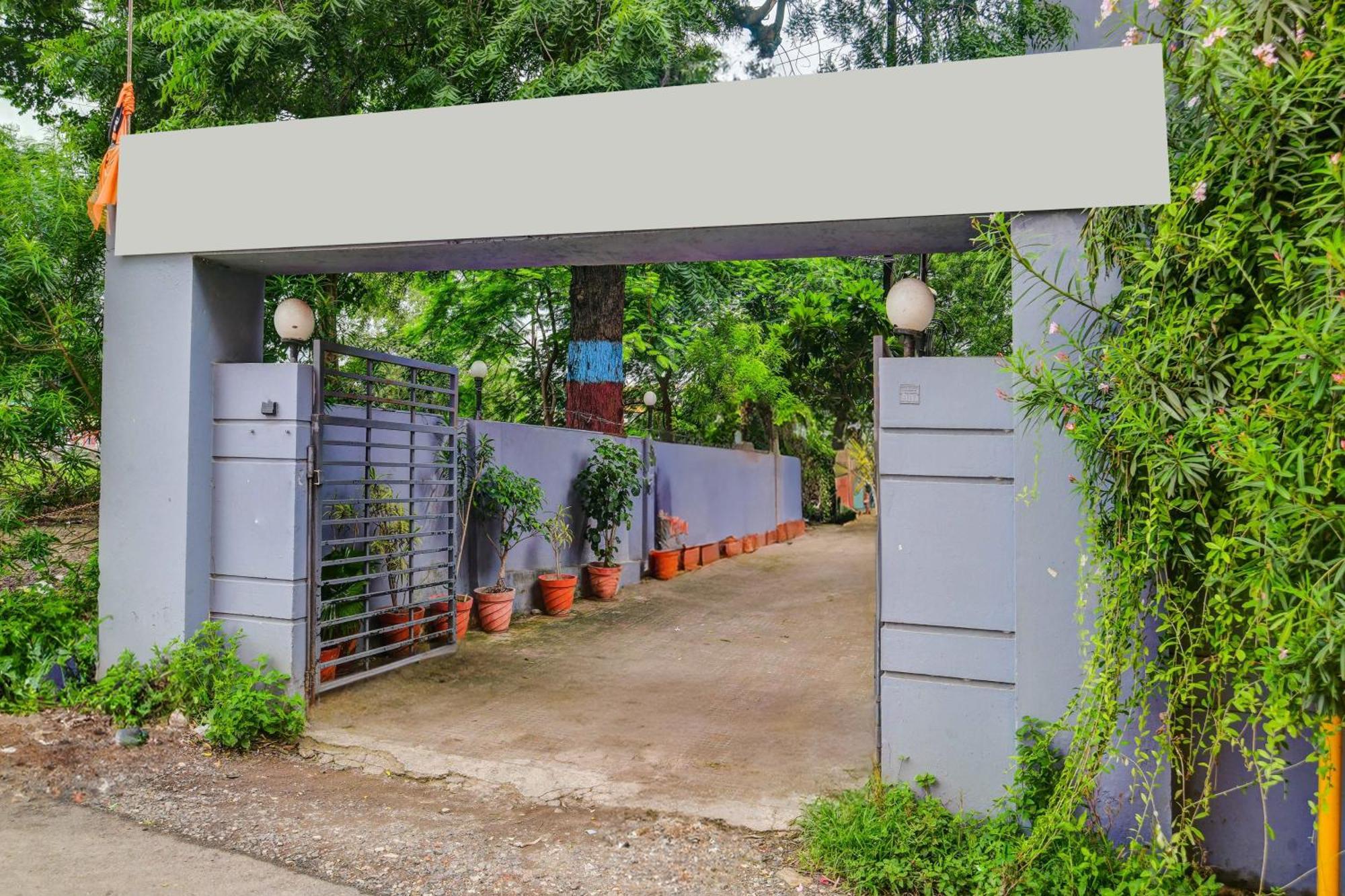Super Hotel O Indraprasth Indore Bagian luar foto