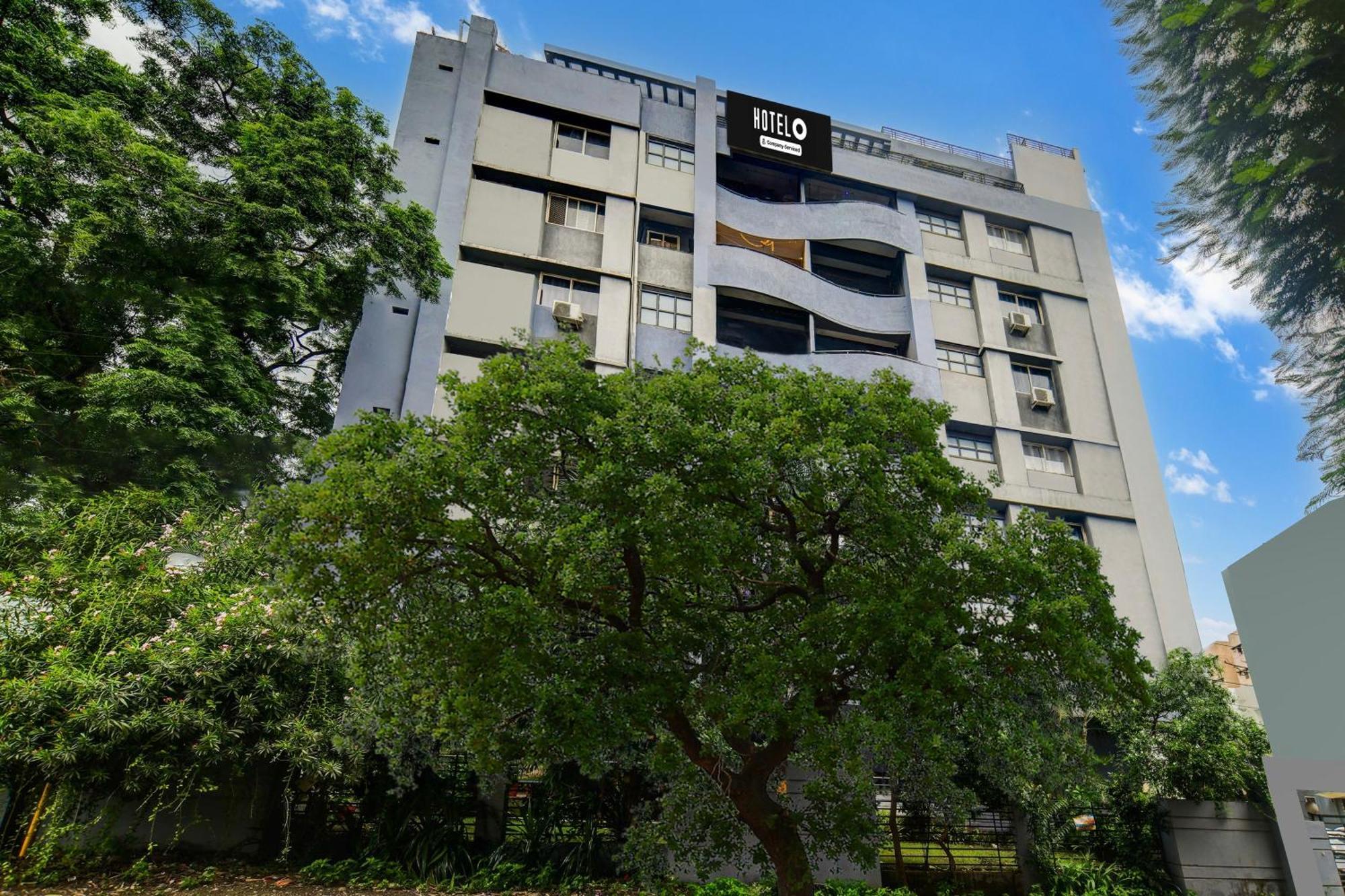 Super Hotel O Indraprasth Indore Bagian luar foto